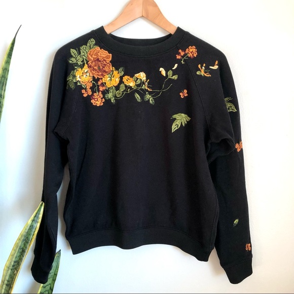 Little Moon Sweaters - Aritzia Little Moon Floral Embroidered Crew Neck